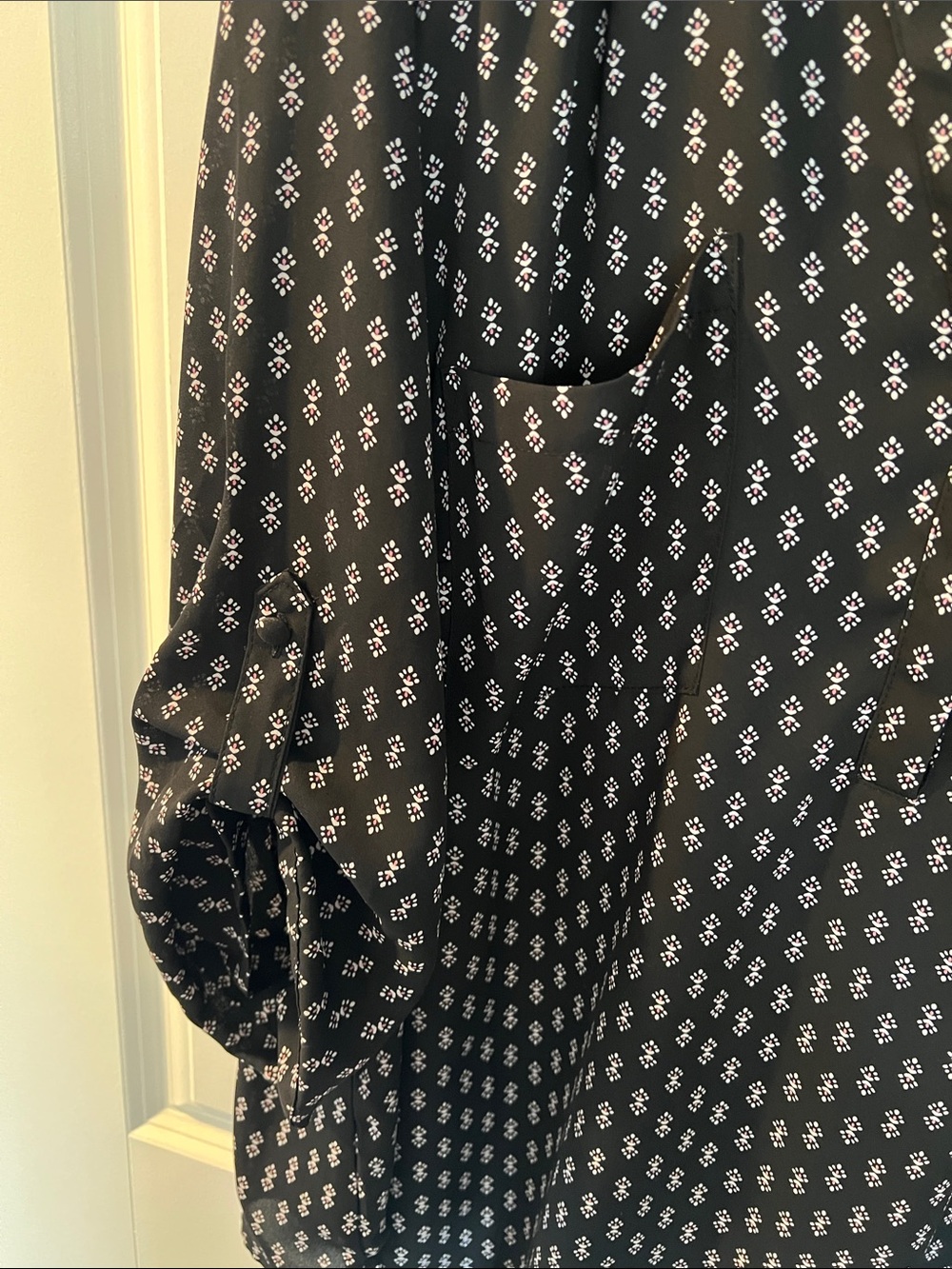 torrid Black Geometric Print Peasant Blouse - Picture 4 of 5